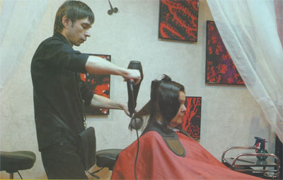 Этикет и деловое общение парикмахера с клиентами, курсы культуры для парикмахера, как правильно разговаривать с клиентом, чтобы получить больше чаевых